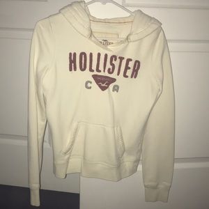 White hollister sweatshirt